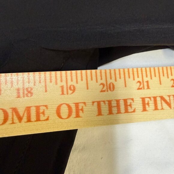 The North Face HyVent 2.5L Women’s Medium Black/Gray Hooded EUC - Picture 11 of 12